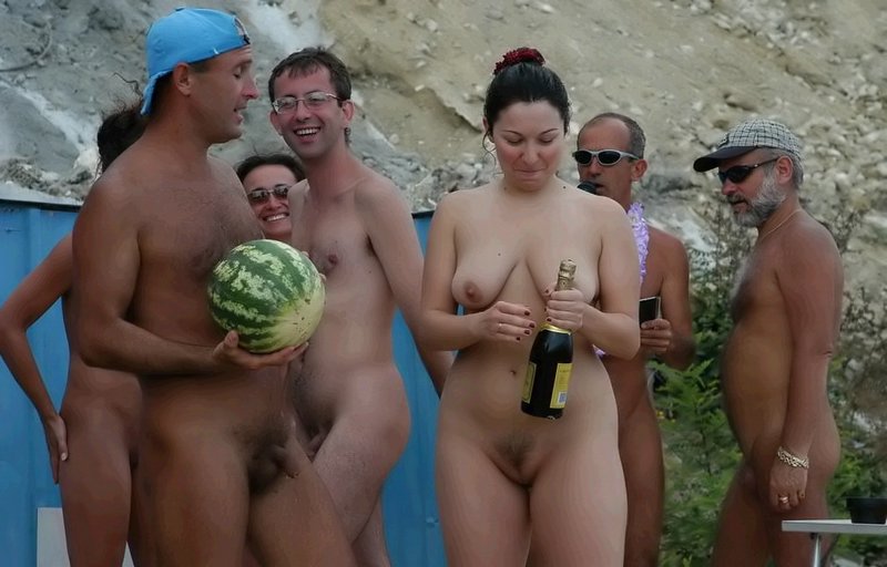nudists group on beach nc08