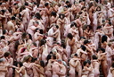 Spencer tunick Sydney Opera House 019