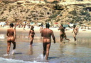beach-naturists-020