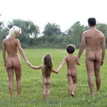 family-naturist-038