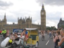 worldnakedbikeride cyclonue ciclonudista london 2008 25
