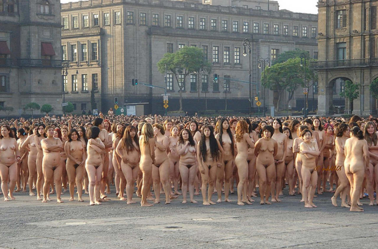https://www.nudismlife.com/galleries/nudists_and_nude/Naturist_from_SaoPaulo/100382503544_3.jpg