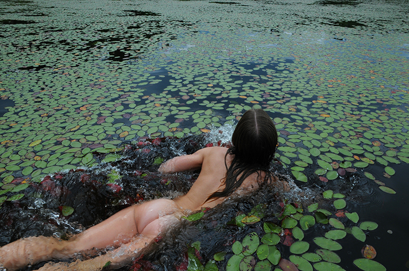 https://www.nudismlife.com/galleries/nudists_and_nude/Naturist_from_SaoPaulo/105025847079_fkk4849_swimming_in_such_lakes_must_be_a.jpg