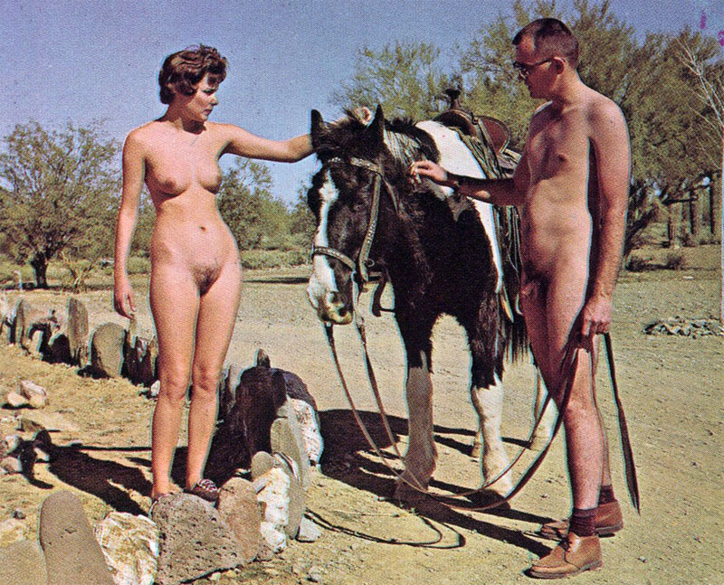 https://www.nudismlife.com/galleries/nudists_and_nude/nudist_cabana/nudist_cabana_136.jpg