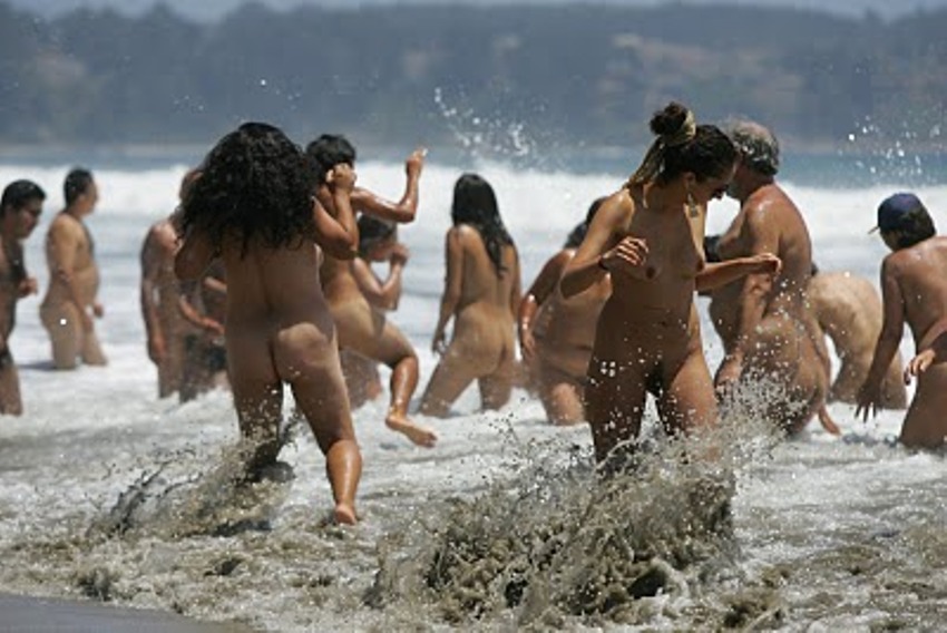 https://www.nudismlife.com/galleries/nudists_and_nude/nudist_cabana/nudist_cabana_441.jpg