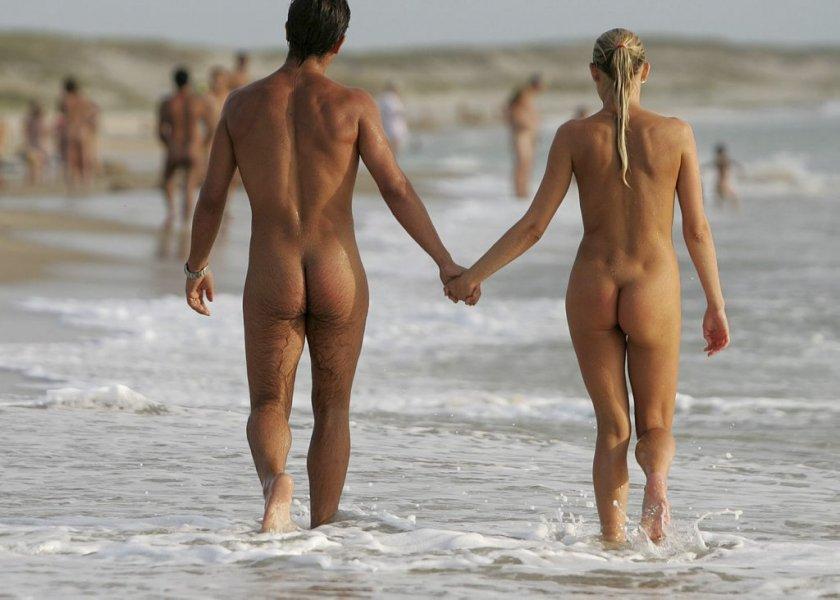 https://www.nudismlife.com/galleries/nudists_and_nude/nudists_couple/nudists_nude_naturists_couple_0419.jpg