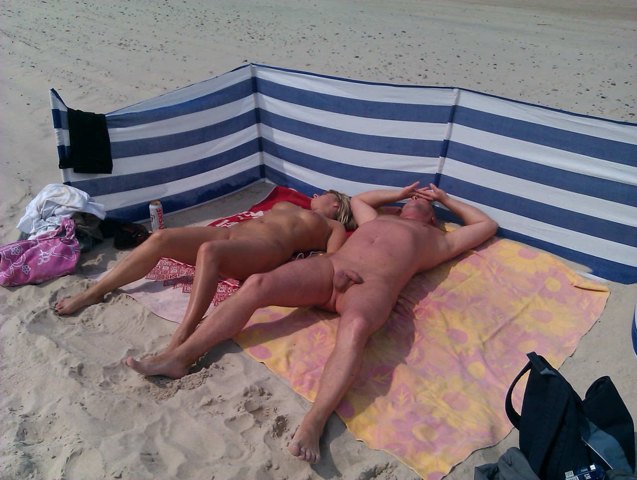 https://www.nudismlife.com/galleries/nudists_and_nude/nudists_couple/nudists_nude_naturists_couple_0490.jpg