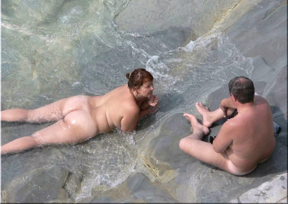 https://www.nudismlife.com/galleries/nudists_and_nude/nudists_couple/nudists_nude_naturists_couple_0504.jpg