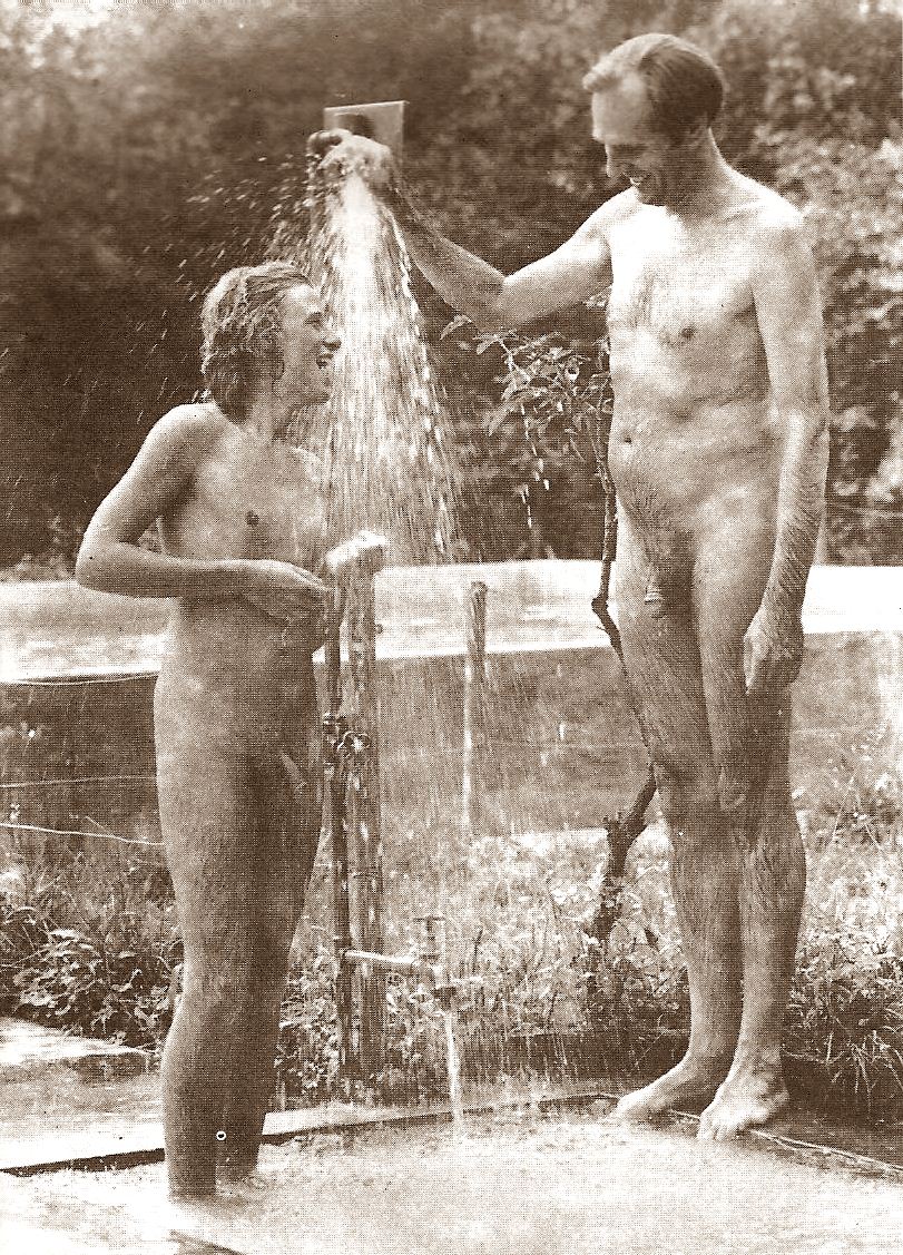 https://www.nudismlife.com/galleries/nudists_and_nude/nudists_couple/nudists_nude_naturists_couple_0607.jpg