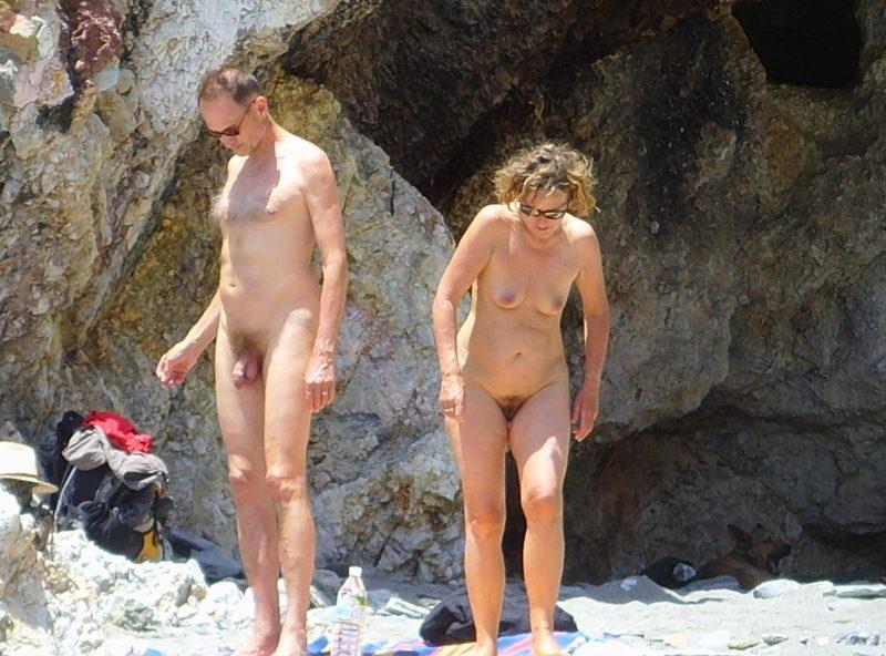 https://www.nudismlife.com/galleries/nudists_and_nude/nudists_couple/nudists_nude_naturists_couple_0776.jpg