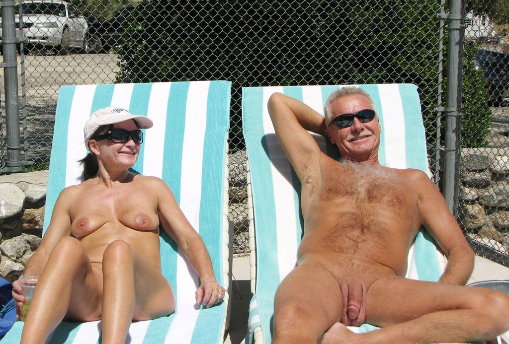 https://www.nudismlife.com/galleries/nudists_and_nude/nudists_couple/nudists_nude_naturists_couple_0799.jpg