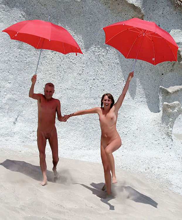 https://www.nudismlife.com/galleries/nudists_and_nude/nudists_couple/nudists_nude_naturists_couple_0843.jpg