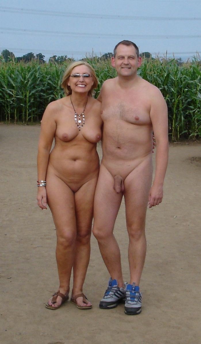 https://www.nudismlife.com/galleries/nudists_and_nude/nudists_couple/nudists_nude_naturists_couple_1073.jpg