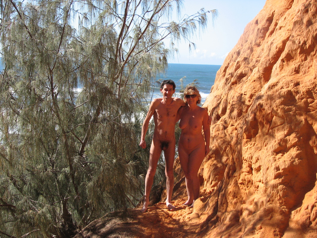 https://www.nudismlife.com/galleries/nudists_and_nude/nudists_couple/nudists_nude_naturists_couple_1213.jpg