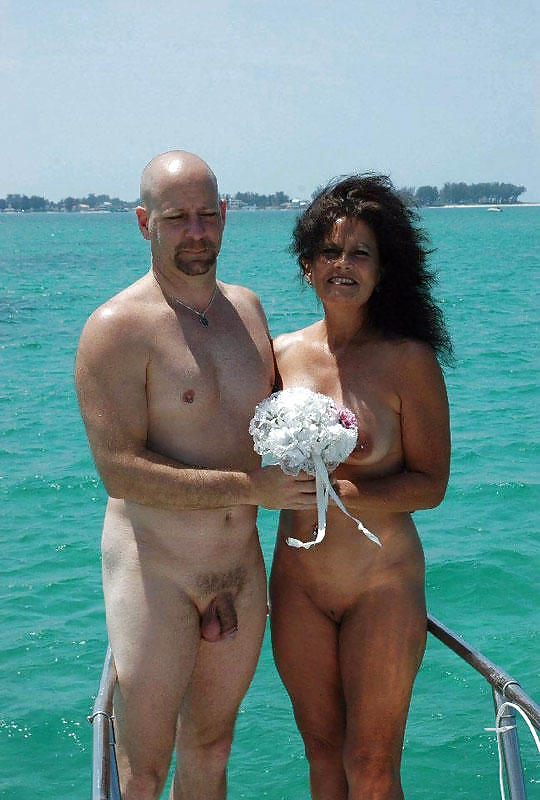 https://www.nudismlife.com/galleries/nudists_and_nude/nudists_couple/nudists_nude_naturists_couple_1902.jpg