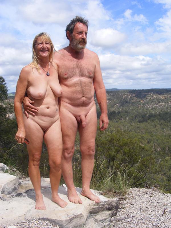 https://www.nudismlife.com/galleries/nudists_and_nude/nudists_couple/nudists_nude_naturists_couple_2053.jpg