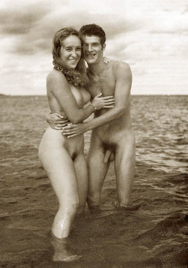 https://www.nudismlife.com/galleries/nudists_and_nude/nudists_couple/nudists_nude_naturists_couple_2063.jpg