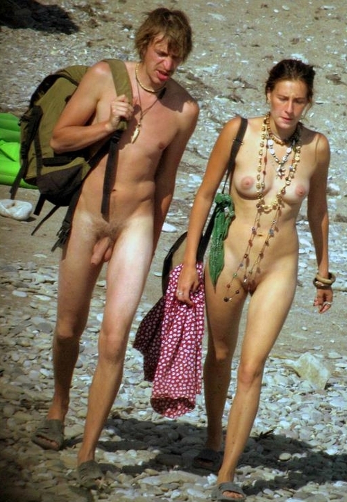 https://www.nudismlife.com/galleries/nudists_and_nude/nudists_couple/nudists_nude_naturists_couple_2312.jpg