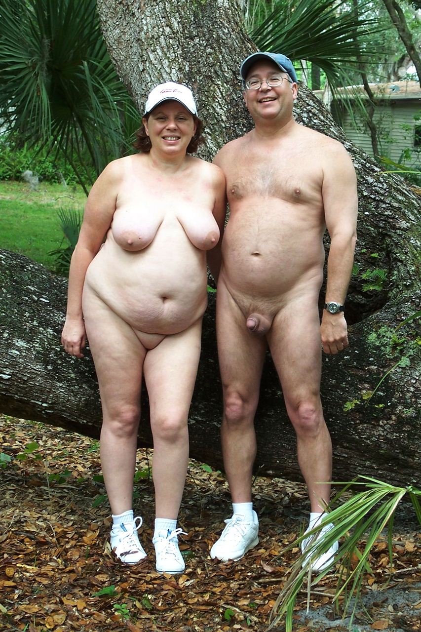 https://www.nudismlife.com/galleries/nudists_and_nude/nudists_couple/nudists_nude_naturists_couple_2778.jpg