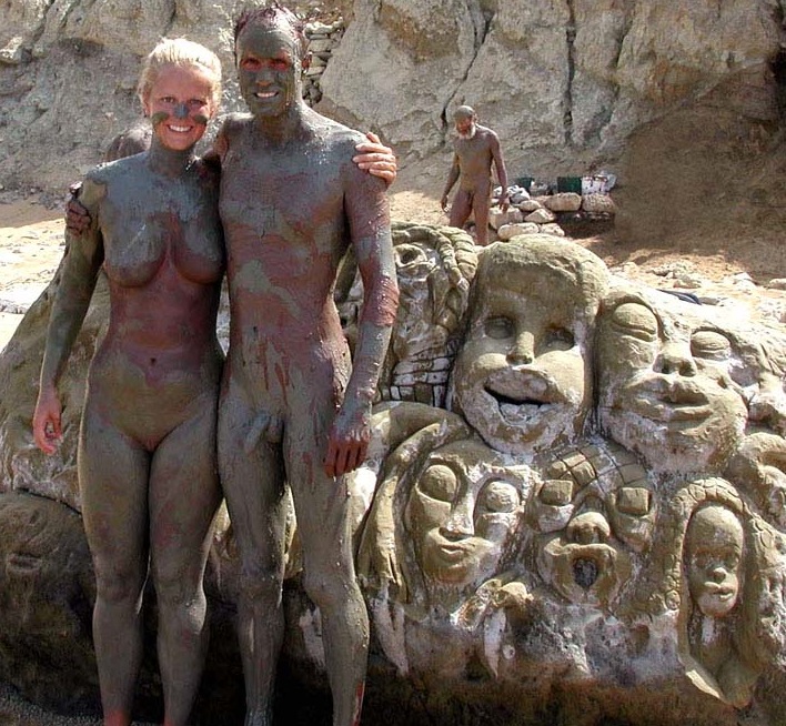 https://www.nudismlife.com/galleries/nudists_and_nude/nudists_various/Nudists_nude_naturists_tumblr_408.jpg