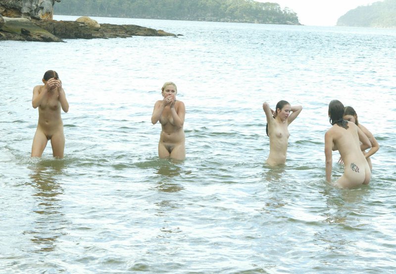 https://www.nudismlife.com/galleries/nudists_and_nude/nudists_various/Nudists_nude_naturists_tumblr_488.jpg