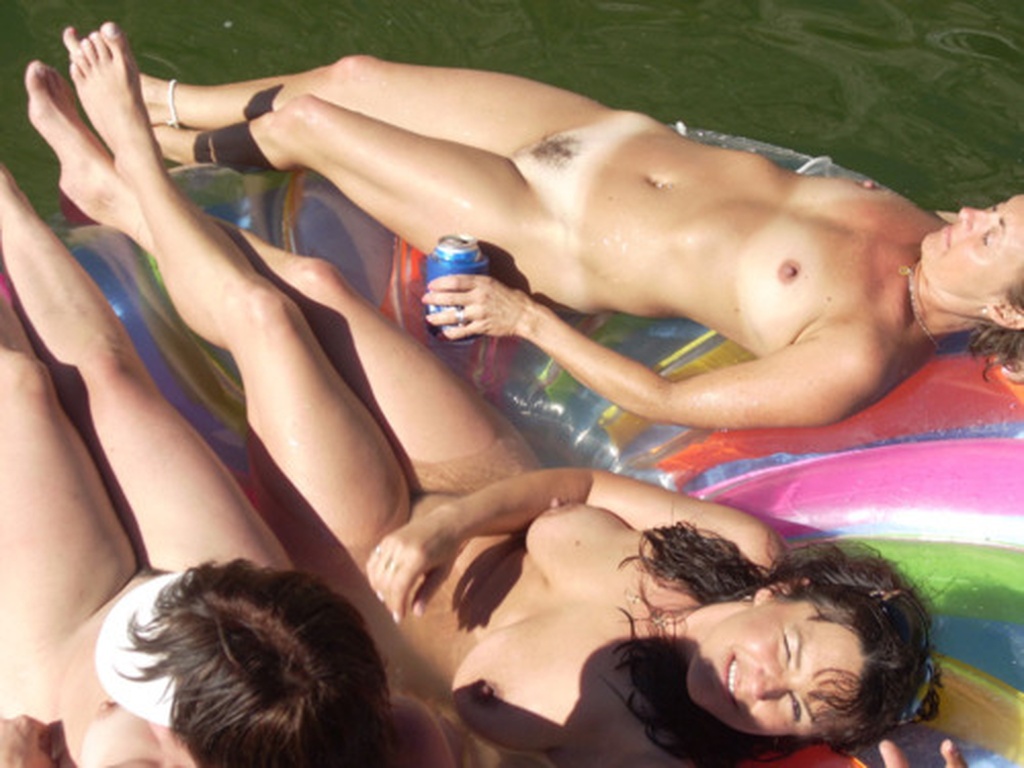 https://www.nudismlife.com/galleries/nudists_and_nude/socalyoungnaturist/socal_young_naturist_0382.jpg