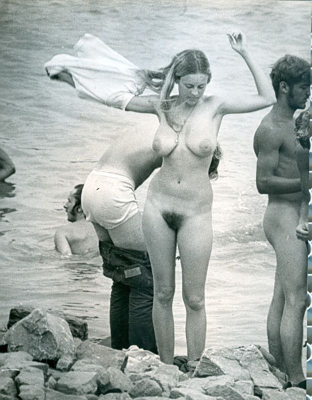 https://www.nudismlife.com/galleries/nudists_and_nude/the_most_natural_nudists/the_most_natural_nudists_0235.jpg